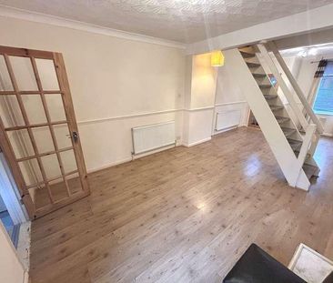 Coronation Road, Ipswich, IP4 - Photo 1