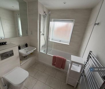 1 bedroom flat to rent - Photo 6