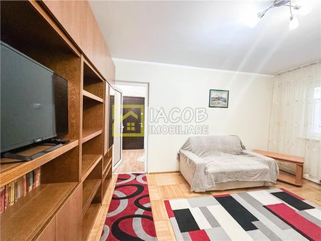 Apartament 2 camere | Semidecomandat |Parter - Fotografie 2