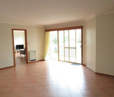 SPACIOUS FOUR BEDROOM HOME, CLOSE TO THE CBD! - Photo 4