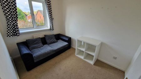 2 bedroom semi-detached house to rent - Photo 3