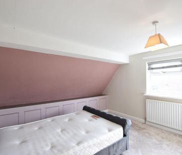 2 bedroom end of terrace house to rent - Photo 3