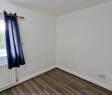 2 bedroom property to rent - Photo 3