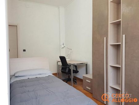 Appartamento ristrutturato in zona Centro - Photo 2