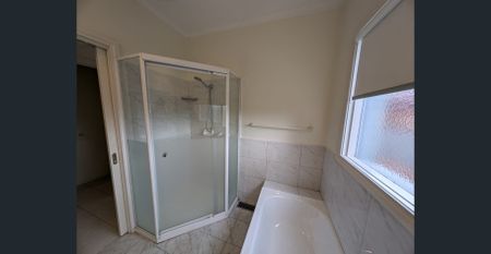 Conveniently located low maintenance living - Photo 2