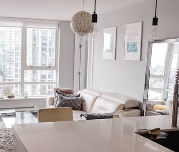 Yaletown 1 Bedroom + Den with Waterviews - Fully furnished - Photo 3