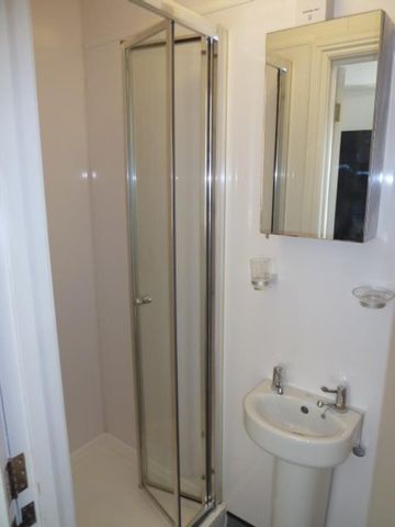 Tolstoi Road, Poole, Dorset, BH14 - Photo 4