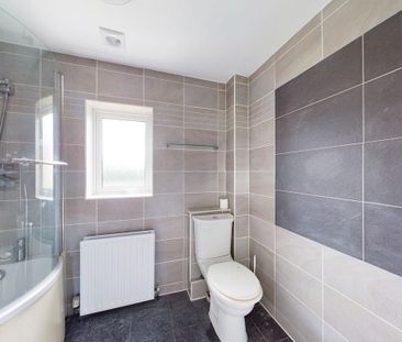 3 bedroom terraced house to rent - Photo 6