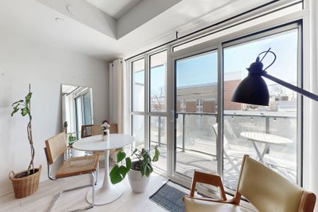 For Lease - 1630 Queen Street Unit# 202, Toronto, Ontario - Photo 2