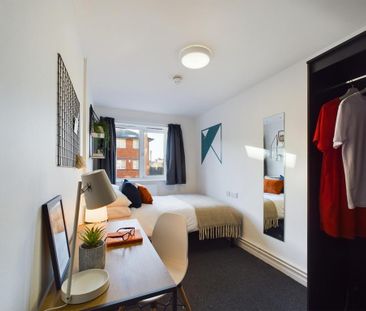 6 bedroom house to rent - Photo 4