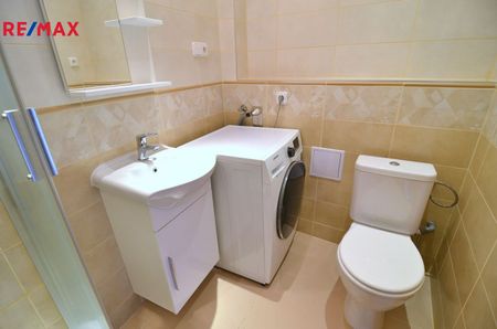 Pronájem bytu 1+kk v osobním vlastnictví 35 m², Praha 4 - Michle - Fotografie 3