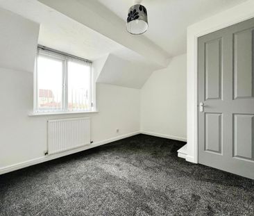 2 bedroom semi-detached house to rent - Photo 5