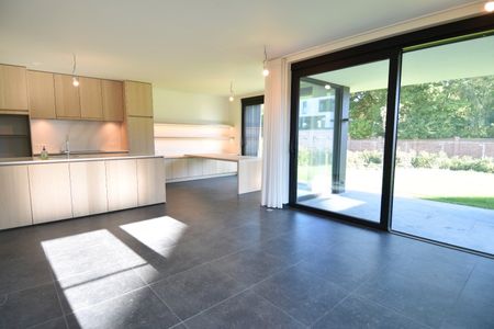 Luxe gelijkvloers appartement met tuin, garage en 2 slaapkamers te Vichte - Foto 2