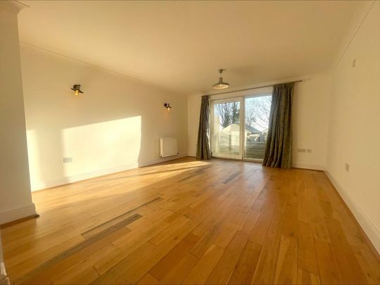 4 bedroom house to rent - Photo 1