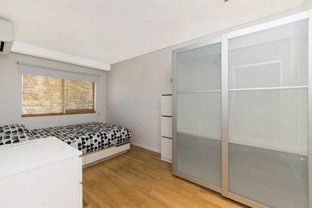 LOCK UP & LEAVE PARTLY FURNISHED APARTMENT! - Photo 5