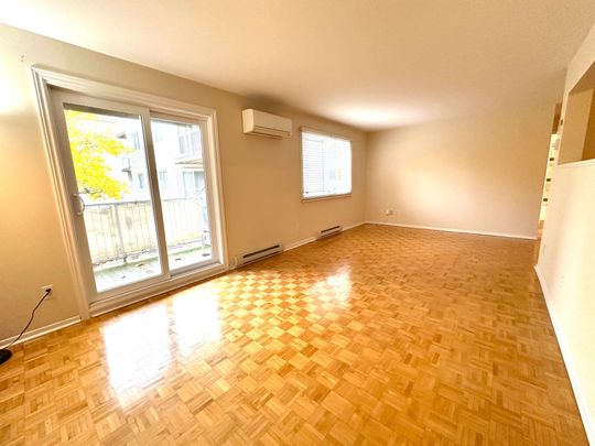 For Lease - 260 Brittany Drive Unit# 200, Manor Park - Cardinal Glen and Area, Ontario - Photo 1