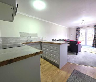 1 bedroom semi-detached house to rent - Photo 3