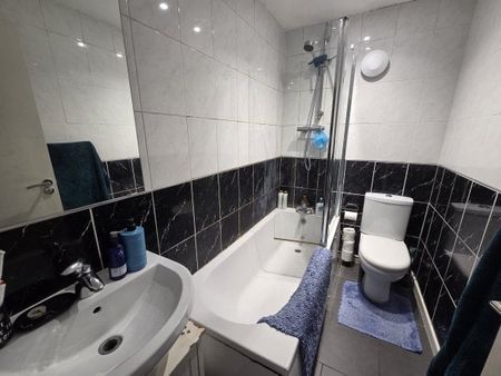 Napier Terrace, Plymouth, PL4 - Photo 2