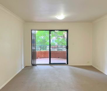 Stylish Living in the Heart of Ashfield - Photo 1