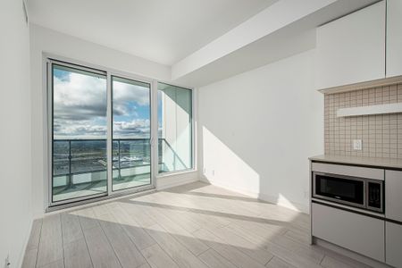 For Lease - 5 Buttermill Avenue Unit# 4706, Vaughan, Ontario - Photo 3