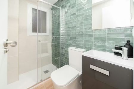 Calle Cristo de la Epidemia, Málaga, Andalusia 29013 - Photo 5