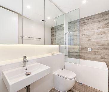 Two Bedroom Apartment with Parking - Unfurnished - Photo 1