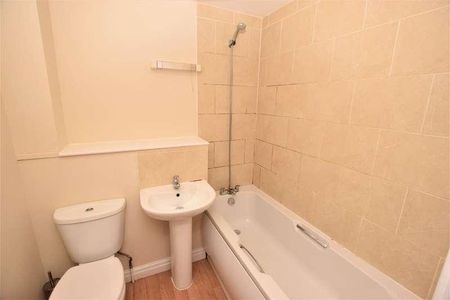 Catterall Close, Blackpool, FY1 - Photo 2