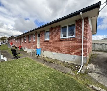 2-Bedroom Unit in Elderslea - Photo 2