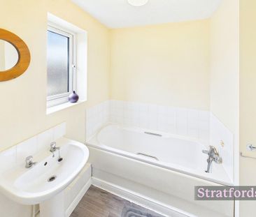 3 bedroom terraced house to rent - Photo 3