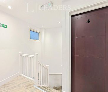 Studio to rent - Photo 6