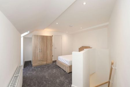 1 bedroom in a house share to rent - Photo 4