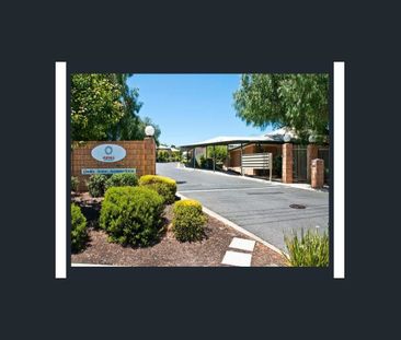 Over 55’s living, secure, quiet and peaceful.… - Photo 5