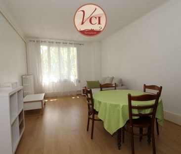 Location Appartement 2 pièces 48m² VICHY 03200 - Photo 3