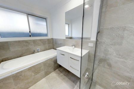 Close to North Orange Shopping Centre - Photo 3