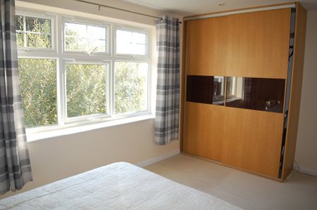 Birds Hill Road, Poole - Photo 4