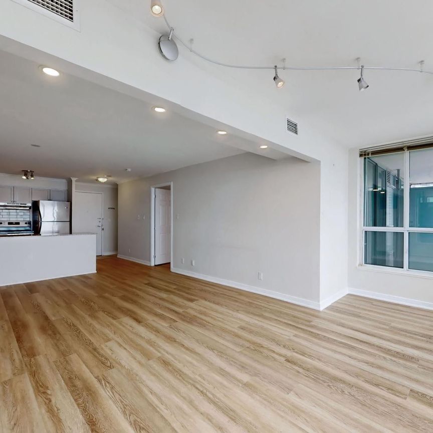 For Lease - 228 Queens Quay Unit# 808, Toronto, Ontario - Photo 1