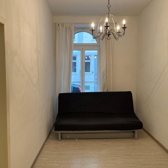 Schubertgasse - 2 Zimmer Altbauwohnung Nähe U6 Volksoper - Foto 1