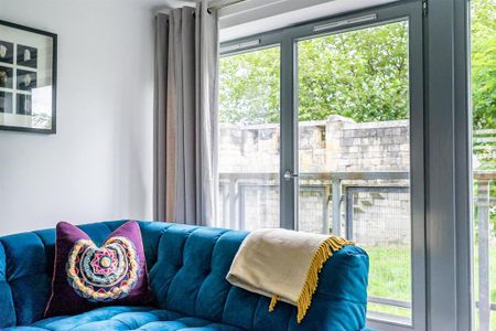 2 bedroom apartment to rent - Photo 2