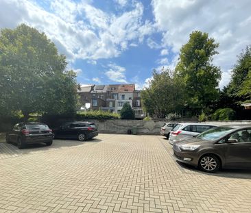 Gerenoveerd, instapklaar gelijkvloers appartement met 2 slaapkamers... - Photo 3