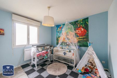 Location Appartement 3 pièces 62m² LOUVROIL 59720 - Photo 3