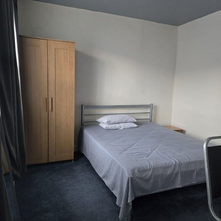 Room in a Shared House, Felixstowe Road, NW10 - Photo 1