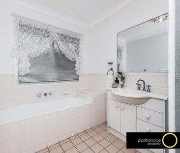 Forest Lake Hidden Gem – Comfort, Location and Convenience - Photo 6