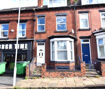 4 bedroom House in Burley Lodge Road, Leeds - Photo 3