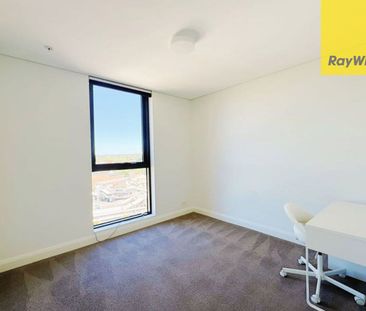 Modern One Bedroom PLUS STUDY - 100M From Train Station and Shops - Photo 4