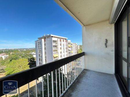 Location Appartement 2 pièces 47m² ST GENIS LAVAL 69230 - Photo 5