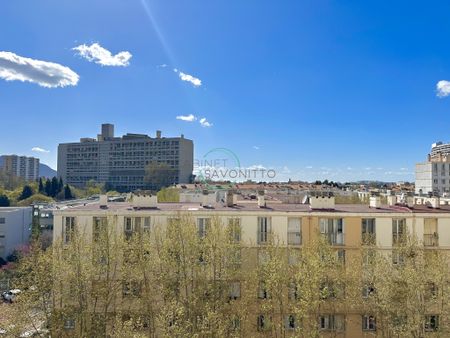 Location Appartement 3 pièces 50m² MARSEILLE 9ème - Photo 4