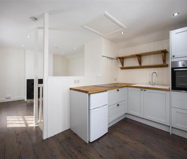 1 bedroom semi-detached house to rent - Photo 6