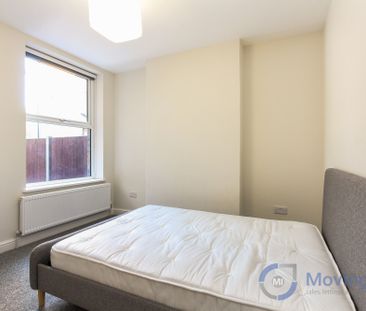 Amesbury Avenue, Streatham Hill, SW2 3AA - Photo 1