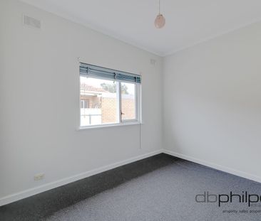 NEWLY RENOVATED FAMILY HOME - Photo 3