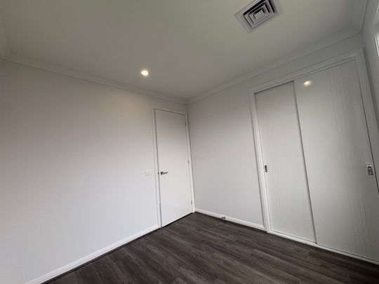 Space, Style & Security: Your Ideal Family Home Awaits - Photo 1